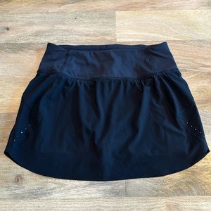 Athleta Run With It 14” Skort, XS, Black